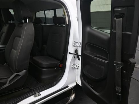 Used 2016 GMC Canyon SLE w/ SLE Convenience Package image 10