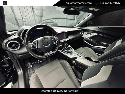 Used 2018 Chevrolet Camaro SS RWD image 69