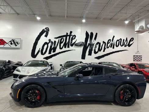 Used 2016 Chevrolet Corvette Stingray Coupe w/ Carbon Flash Badge Package image 2
