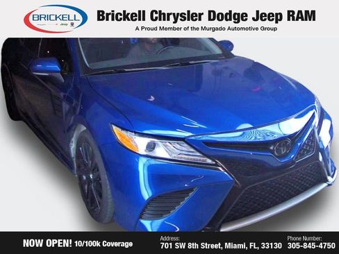 Used 2020 Toyota Camry XSE image 2