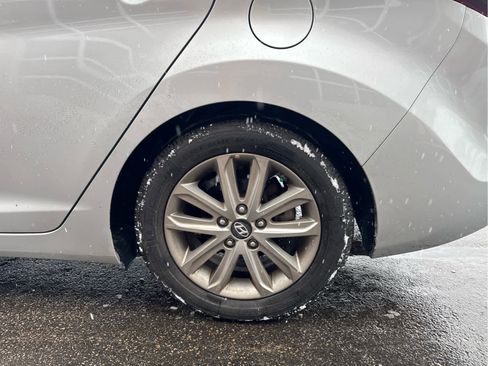 Used 2014 Hyundai Elantra SE w/ Option Group 02 image 15