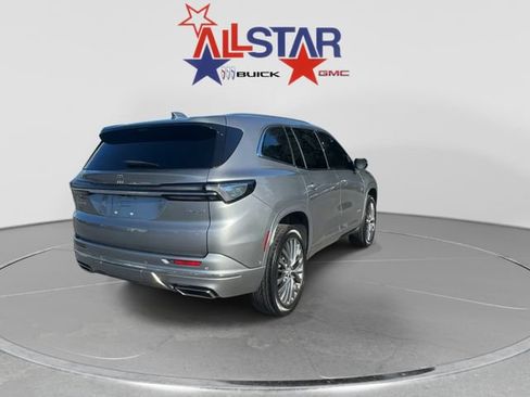 Used 2026 Buick Enclave Avenir w/ Super Cruise Package FWD image 7