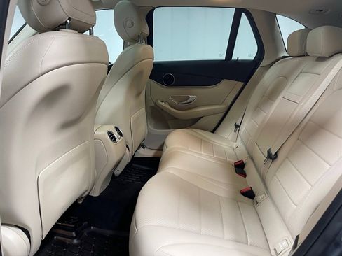 Used 2022 Mercedes-Benz GLC 300 4MATIC image 25