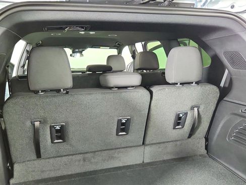 New 2025 GMC Acadia Elevation image 37