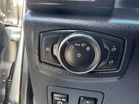 Used 2021 Ford Expedition Limited AWD/4WD image 32