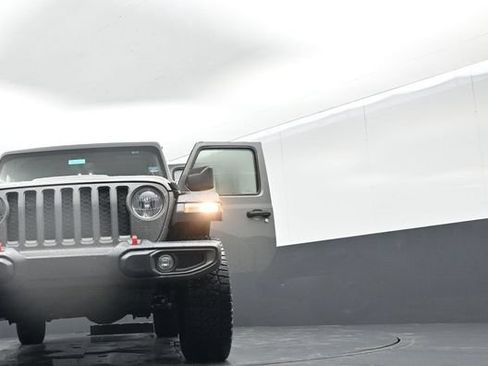 Used 2022 Jeep Gladiator Rubicon AWD/4WD image 71