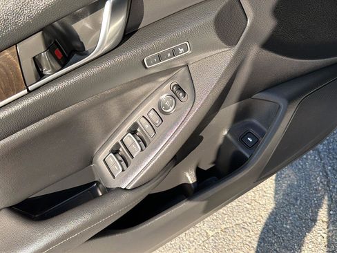 Used 2019 Honda Accord EX-L image 32