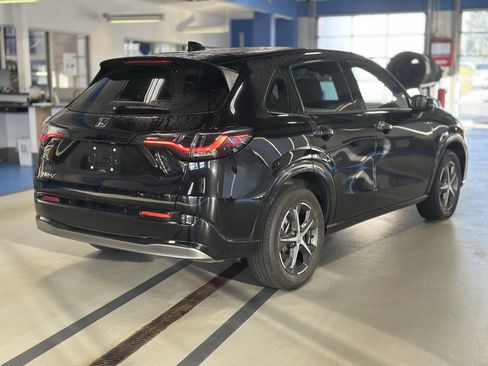 Used 2024 Honda HR-V EX-L image 5