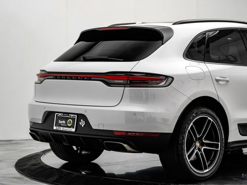 Used 2021 Porsche Macan AWD/4WD image 17