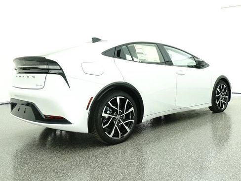 New 2026 Toyota Prius Plug-In Hybrid FWD image 48