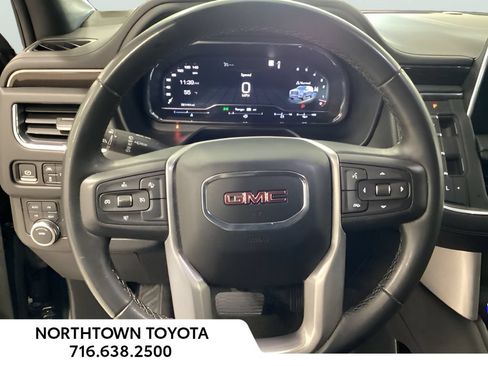 Used 2023 GMC Yukon SLE w/ Gmc Pro Safety Plus Package AWD/4WD image 6