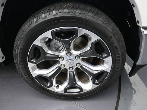 Used 2021 RAM 1500 Limited RWD image 9