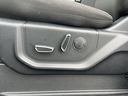 Used 2018 Ford F150 XLT w/ Equipment Group 302A Luxury AWD/4WD image 27