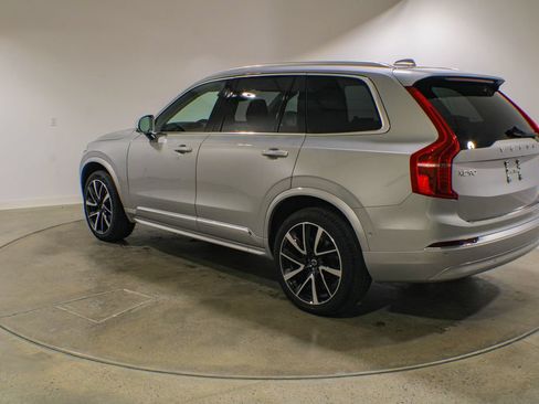 Used 2024 Volvo XC90 B6 Ultimate w/ Protection Package AWD/4WD image 3