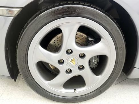 Used 2001 Porsche 911 Carrera RWD image 69