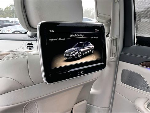 Used 2014 Mercedes-Benz S 550 Sedan image 30
