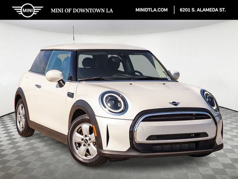 Used 2024 MINI Cooper 2-Door Hardtop FWD image 1