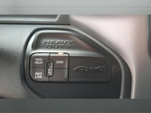 Certified 2022 RAM 2500 Big Horn w/ Snow Chief Group AWD/4WD image 17