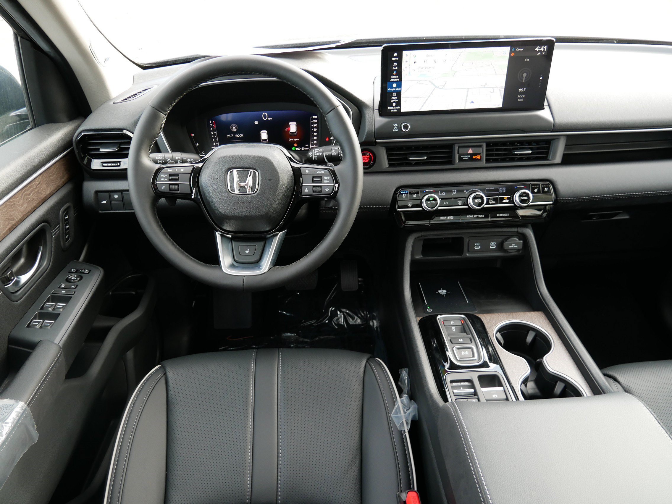 New 2026 Honda Pilot Elite image 9