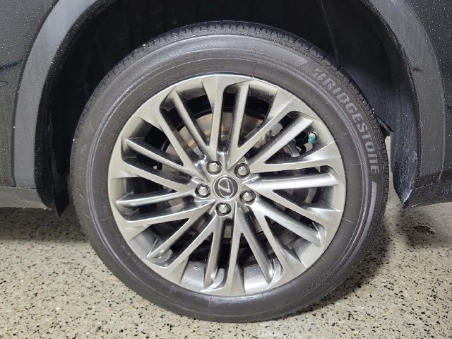 Used 2022 Lexus RX 350L Luxury w/ Accessory Package (Z1) FWD image 8