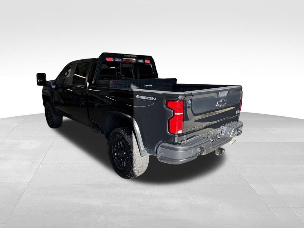 Used 2026 Chevrolet Silverado 2500 ZR2 w/ ZR2 Bison Edition AWD/4WD image 3