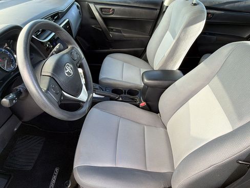 Used 2017 Toyota Corolla L FWD image 5
