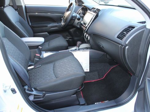 Used 2024 Mitsubishi Outlander Sport Ralliart image 15