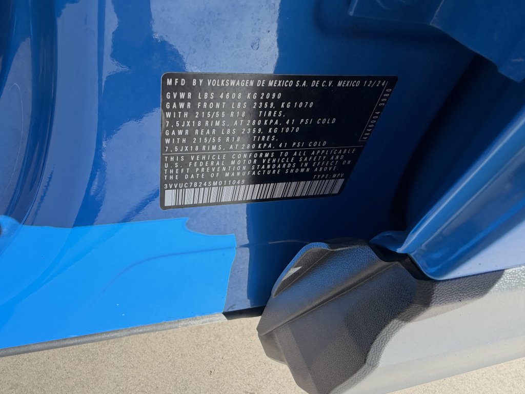 Used 2025 Volkswagen Taos SE AWD/4WD image 41