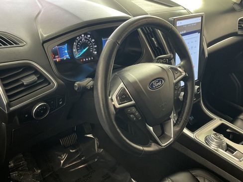 Used 2024 Ford Edge Titanium image 12