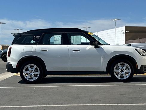 Used 2025 MINI Cooper Countryman S AWD/4WD image 2