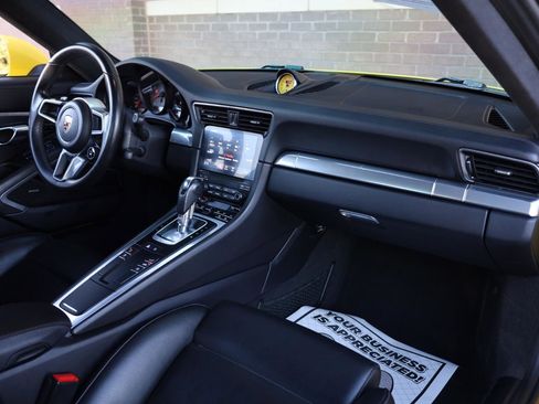 Used 2019 Porsche 911 Carrera 4S AWD/4WD image 26