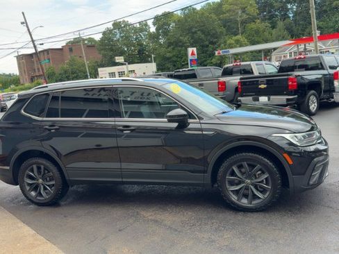 Used 2022 Volkswagen Tiguan SE AWD/4WD image 5