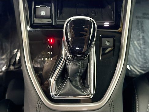 Certified 2023 Subaru Outback Touring XT image 15