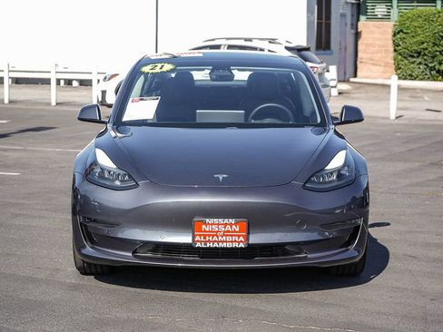 Used 2021 Tesla Model 3 Standard Range Plus RWD image 3