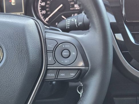 Used 2021 Toyota Camry SE image 35