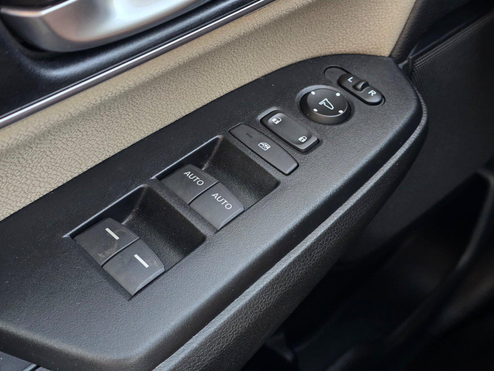 Used 2018 Honda CR-V EX image 22