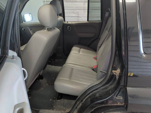 Used 2007 Jeep Liberty Limited AWD/4WD image 21