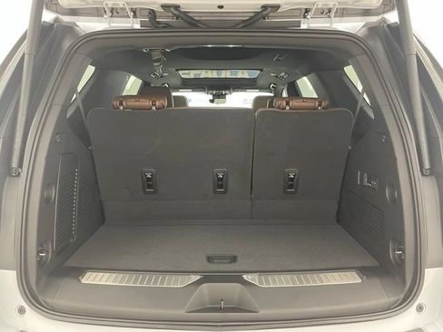 New 2026 Chevrolet Tahoe High Country w/ LPO, Illumination Package AWD/4WD image 13