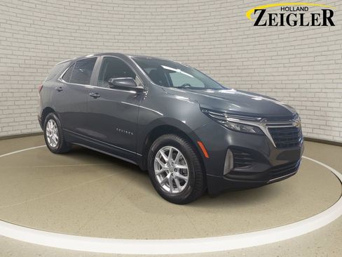 Used 2022 Chevrolet Equinox LT AWD/4WD image 3