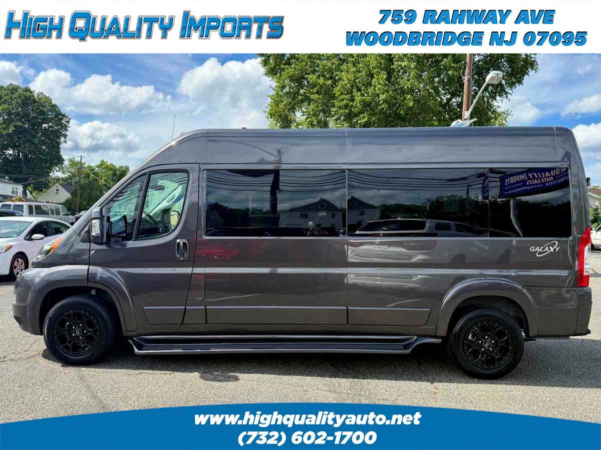 Used 2021 RAM ProMaster 2500 w/ Premium Appearance Group FWD image 4