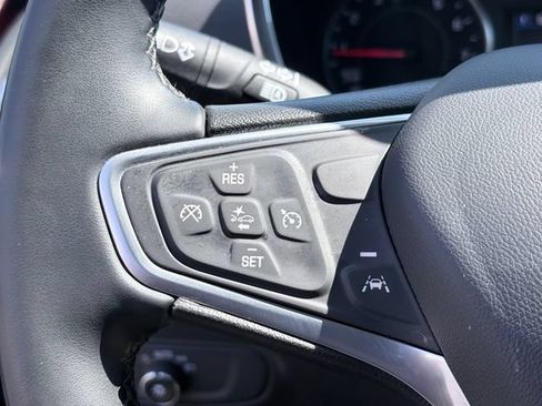 Used 2023 Chevrolet Equinox LT FWD image 12