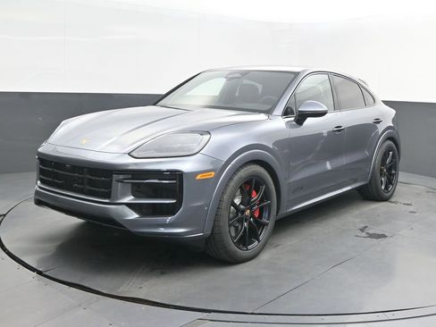 New 2026 Porsche Cayenne GTS image 1