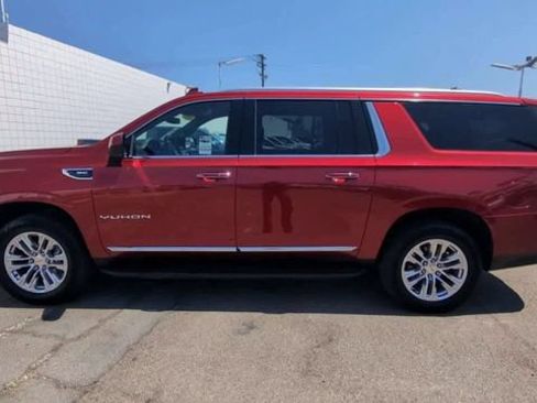 Certified 2024 GMC Yukon XL SLT RWD image 5