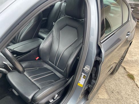 Used 2018 BMW 530i w/ M Sport Package image 7