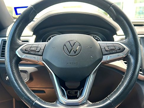 Used 2021 Volkswagen Atlas Cross Sport SE FWD image 10