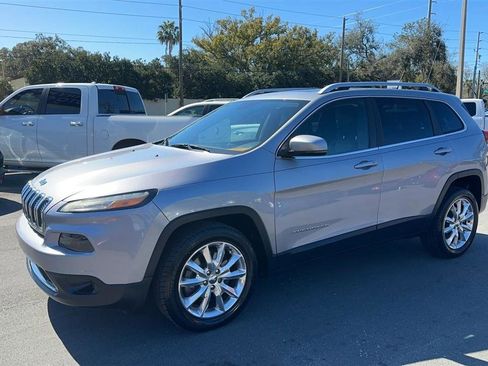 Used 2014 Jeep Cherokee Limited w/ Luxury Group image 11