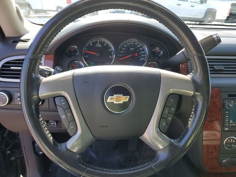 Used 2011 Chevrolet Tahoe LTZ image 20