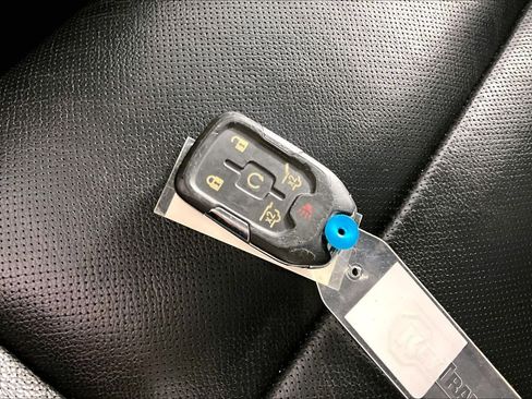 Used 2020 GMC Yukon XL SLT w/ Open Road Package image 13