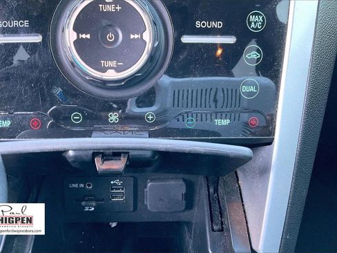 Used 2015 Ford Explorer Limited w/ Equipment Group 301A image 32