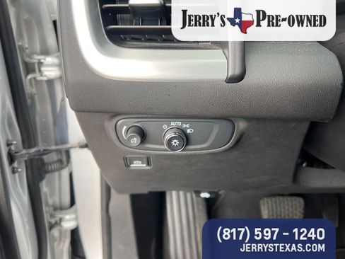 Used 2022 GMC Terrain SLE w/ Driver Convenience Package image 13